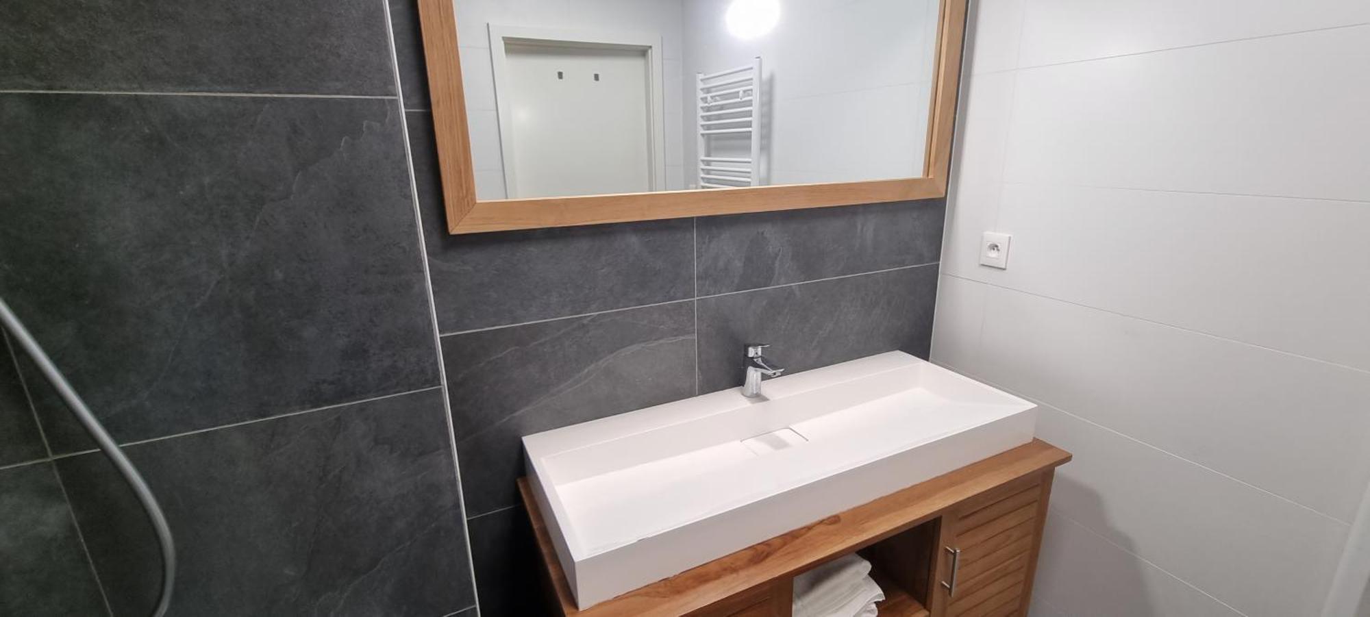 שטרסבורג Bel Appartement Contemporain Avec Terrasse Climatisation Et Parking Payant En Option מראה חיצוני תמונה